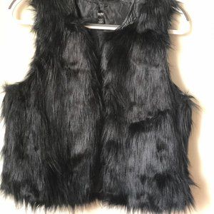 Mossimo Black Faux Fur Vest